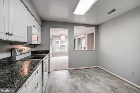 Kitchen - 13 B Pipe Hill Ct #13B, Baltimore, MD 21209 photo 3 of 5