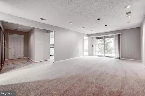 Living - 13 B Pipe Hill Ct #13B, Baltimore, MD 21209 photo 1 of 1