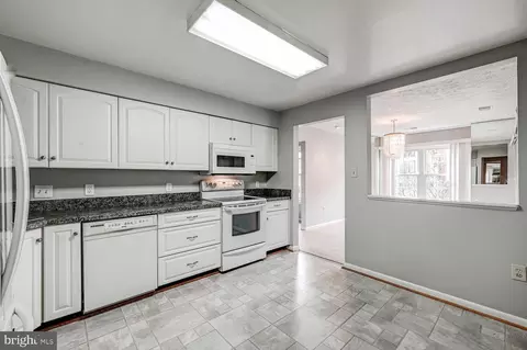 Kitchen - 13 B Pipe Hill Ct #13B, Baltimore, MD 21209 photo 5 of 5
