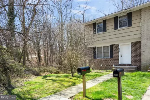 9216 Woodcreek Ct, Parkville, MD 21234