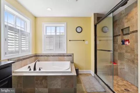 Bath - 818 Salvatore Rd, Middle River, MD 21220 photo 1 of 6