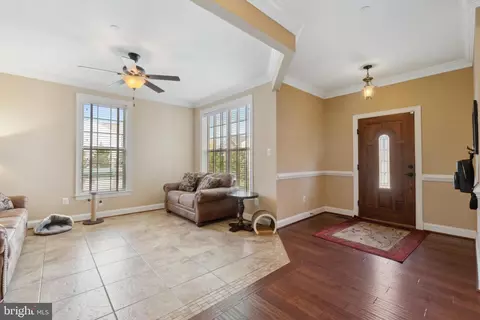 Living - 818 Salvatore Rd, Middle River, MD 21220 photo 1 of 10