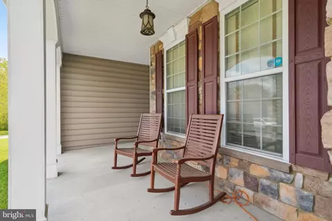 Exterior - 818 Salvatore Rd, Middle River, MD 21220 photo 4 of 14