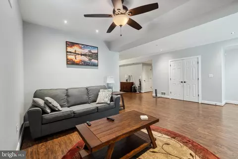 Living - 818 Salvatore Rd, Middle River, MD 21220 photo 10 of 10