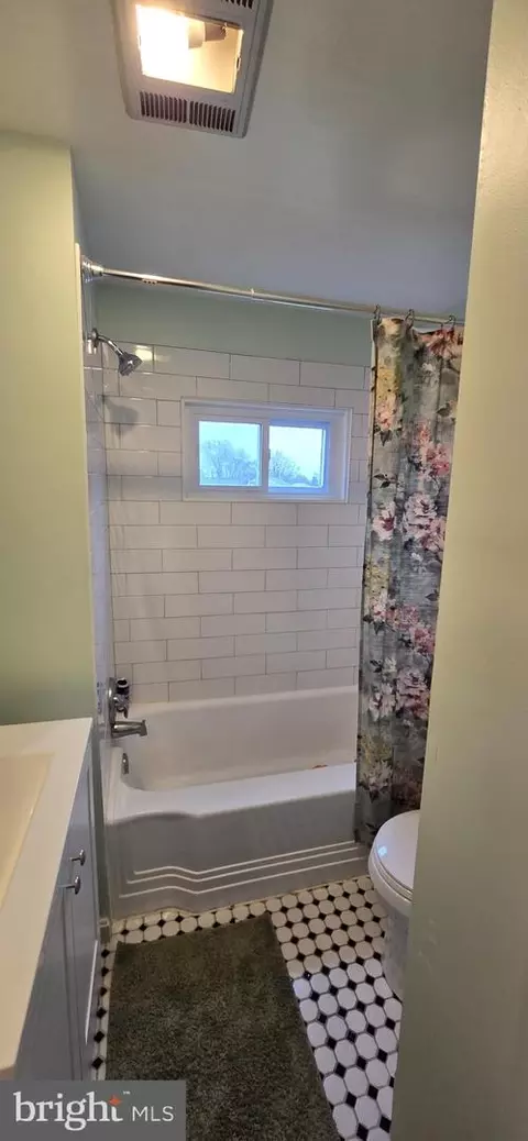 Bath - 1100 Plover Dr, Halethorpe, MD 21227 photo 1 of 1