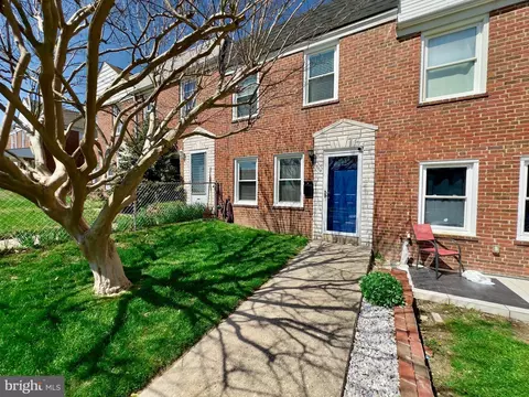 1904 Eastfield Rd, Dundalk, MD 21222