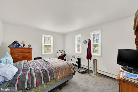 Bedroom - 4310 1 Silver Spring Rd, Perry Hall, MD 21128 photo 5 of 6
