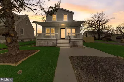112 N Essex Ave, Essex, MD 21221