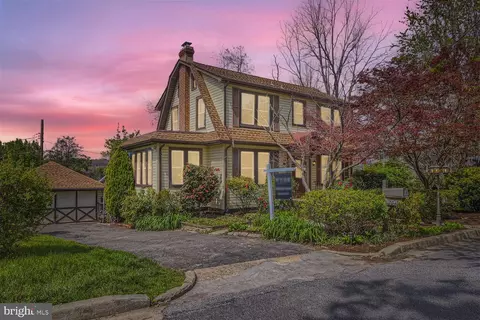 1704 Lincoln Dr, Halethorpe, MD 21227