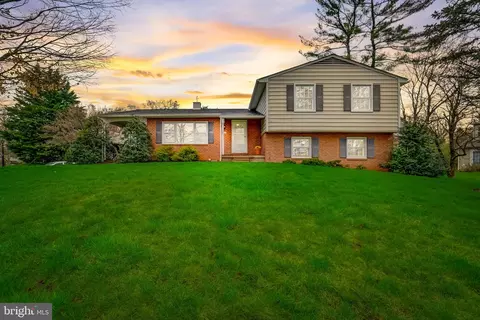 8120 Halton Rd, Towson, MD 21204