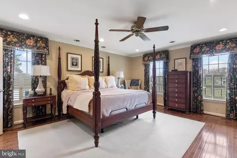 Bedroom - 14005 Manor Rd, Baldwin, MD 21013 photo 1 of 10