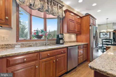 Kitchen - 14005 Manor Rd, Baldwin, MD 21013 photo 5 of 7