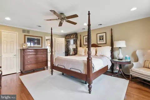 Bedroom - 14005 Manor Rd, Baldwin, MD 21013 photo 2 of 10