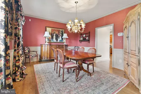 Dining - 14005 Manor Rd, Baldwin, MD 21013 photo 3 of 4