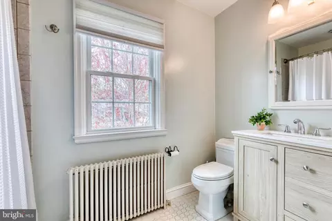 Bath - 615 Regester Ave, Baltimore, MD 21212 photo 1 of 3