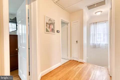Entry Way - 615 Regester Ave, Baltimore, MD 21212 photo 4 of 4