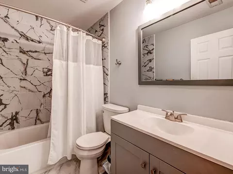 Bath - 9627 Biggs Rd, Middle River, MD 21220 photo 4 of 5