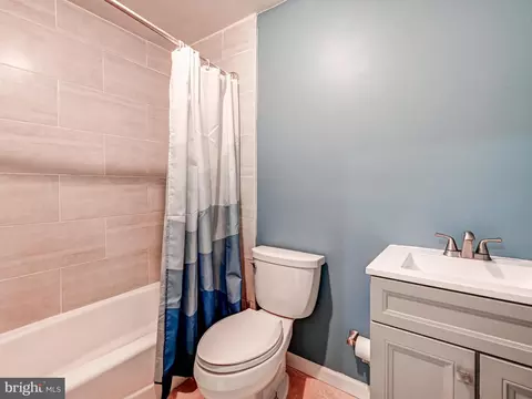 Bath - 9627 Biggs Rd, Middle River, MD 21220 photo 5 of 5