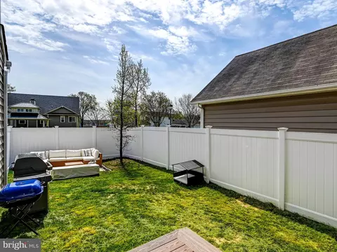 Exterior - 9627 Biggs Rd, Middle River, MD 21220 photo 12 of 19