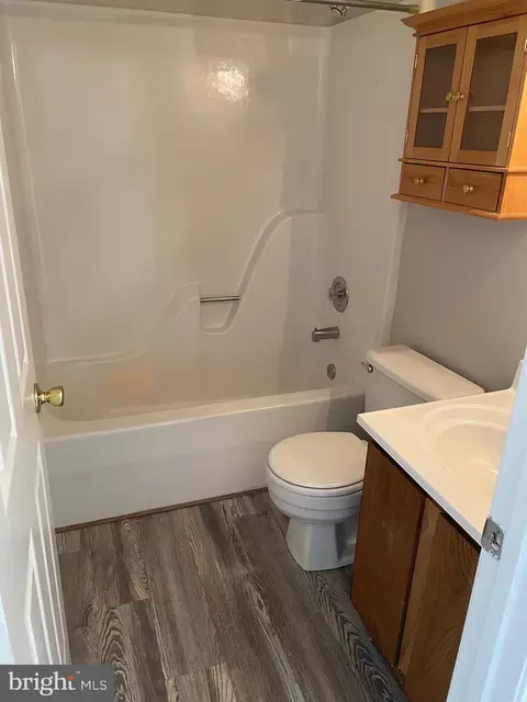 Bath - 23 W End Ct, Halethorpe, MD 21227 photo 1 of 1