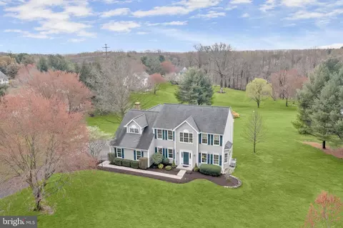 16 Farm Ridge Ct, Baldwin, MD 21013