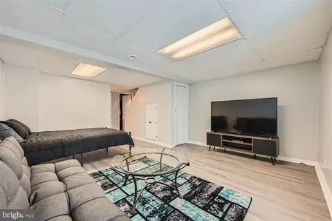 Living - 8 Verity Ct, Nottingham, MD 21236 photo 5 of 5