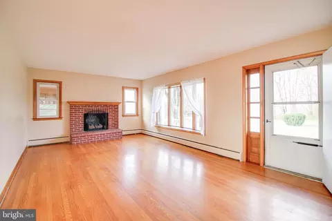 Living - 15753 Dover Rd, Upperco, MD 21155 photo 1 of 4