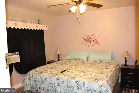 Bedroom - 1949 Frames Rd, Dundalk, MD 21222 photo 5 of 9