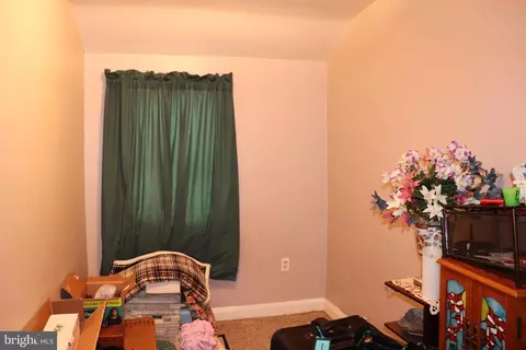 Living - 1949 Frames Rd, Dundalk, MD 21222 photo 2 of 4