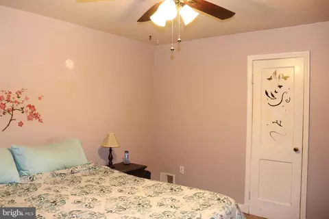 Bedroom - 1949 Frames Rd, Dundalk, MD 21222 photo 7 of 9