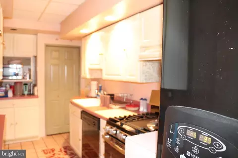 Kitchen - 1949 Frames Rd, Dundalk, MD 21222 photo 2 of 2