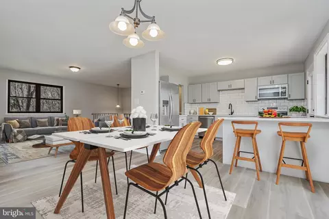 7 Franklin Valley Cir, Reisterstown, MD 21136