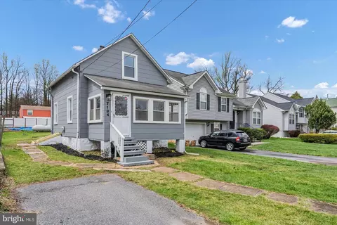 7134 Walnut Ave, Pikesville, MD 21208