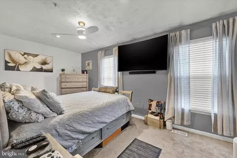Bedroom - 2017 Amber Way, Windsor Mill, MD 21244 photo 1 of 4