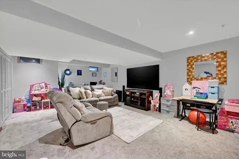 Living - 2017 Amber Way, Windsor Mill, MD 21244 photo 4 of 5