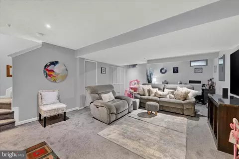 Living - 2017 Amber Way, Windsor Mill, MD 21244 photo 5 of 5