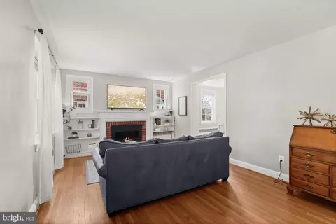 Living - 709 Regester Ave, Baltimore, MD 21212 photo 1 of 4