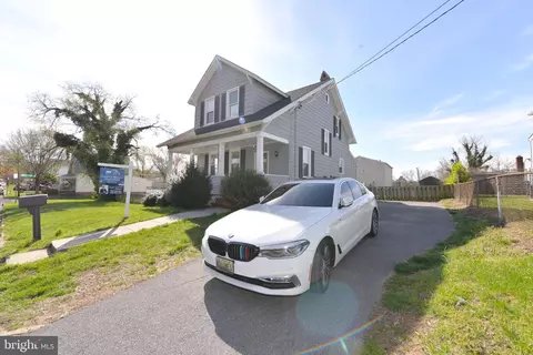 Exterior - 29 4th Ave, Halethorpe, MD 21227 photo 2 of 15