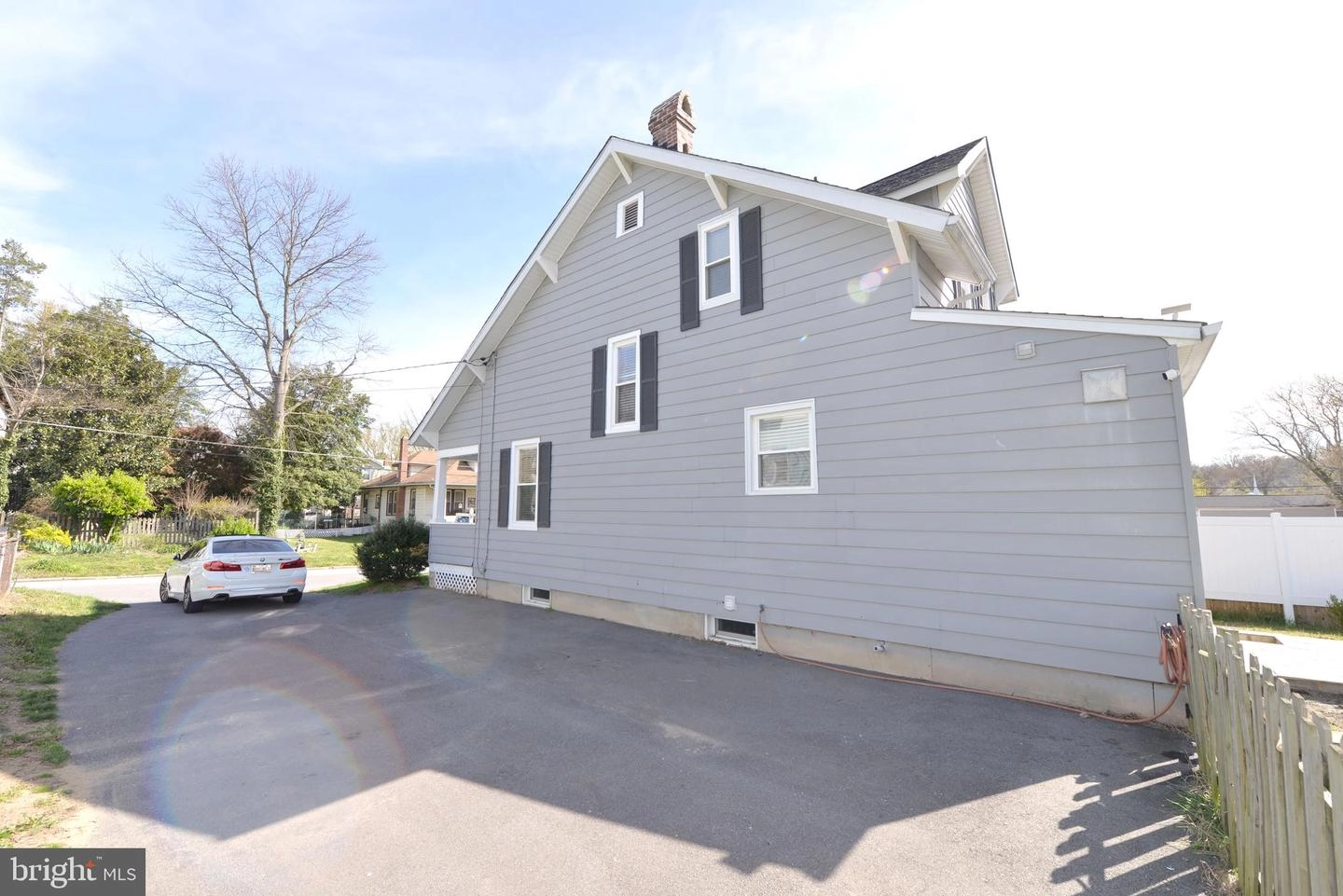 Exterior - 29 4th Ave, Halethorpe, MD 21227 photo 4 of 15