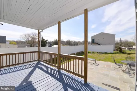 Exterior - 29 4th Ave, Halethorpe, MD 21227 photo 7 of 15