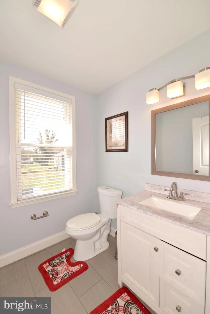 Bath - 29 4th Ave, Halethorpe, MD 21227 photo 1 of 4