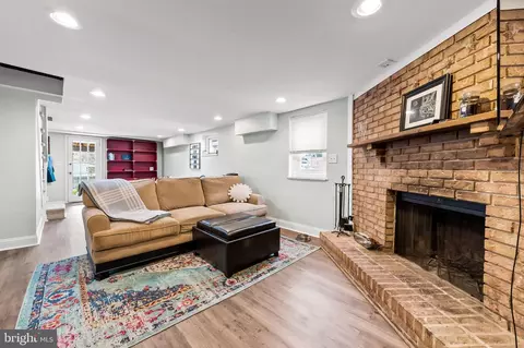 Living - 1001 Overbrook Rd, Baltimore, MD 21239 photo 5 of 6
