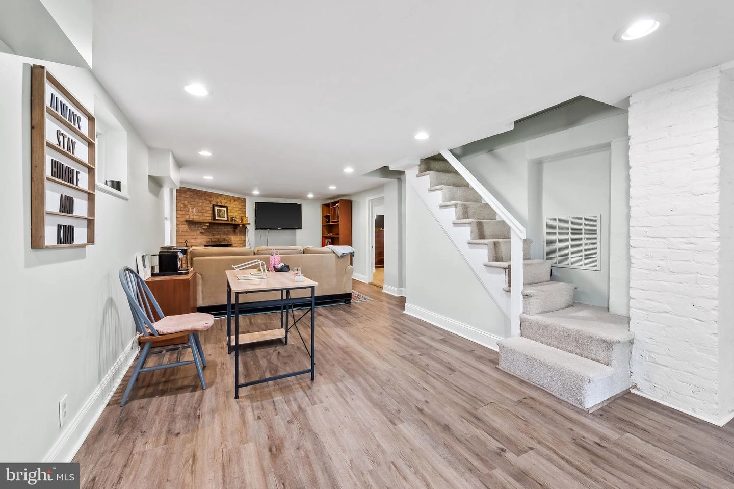 Dining - 1001 Overbrook Rd, Baltimore, MD 21239 photo 3 of 3