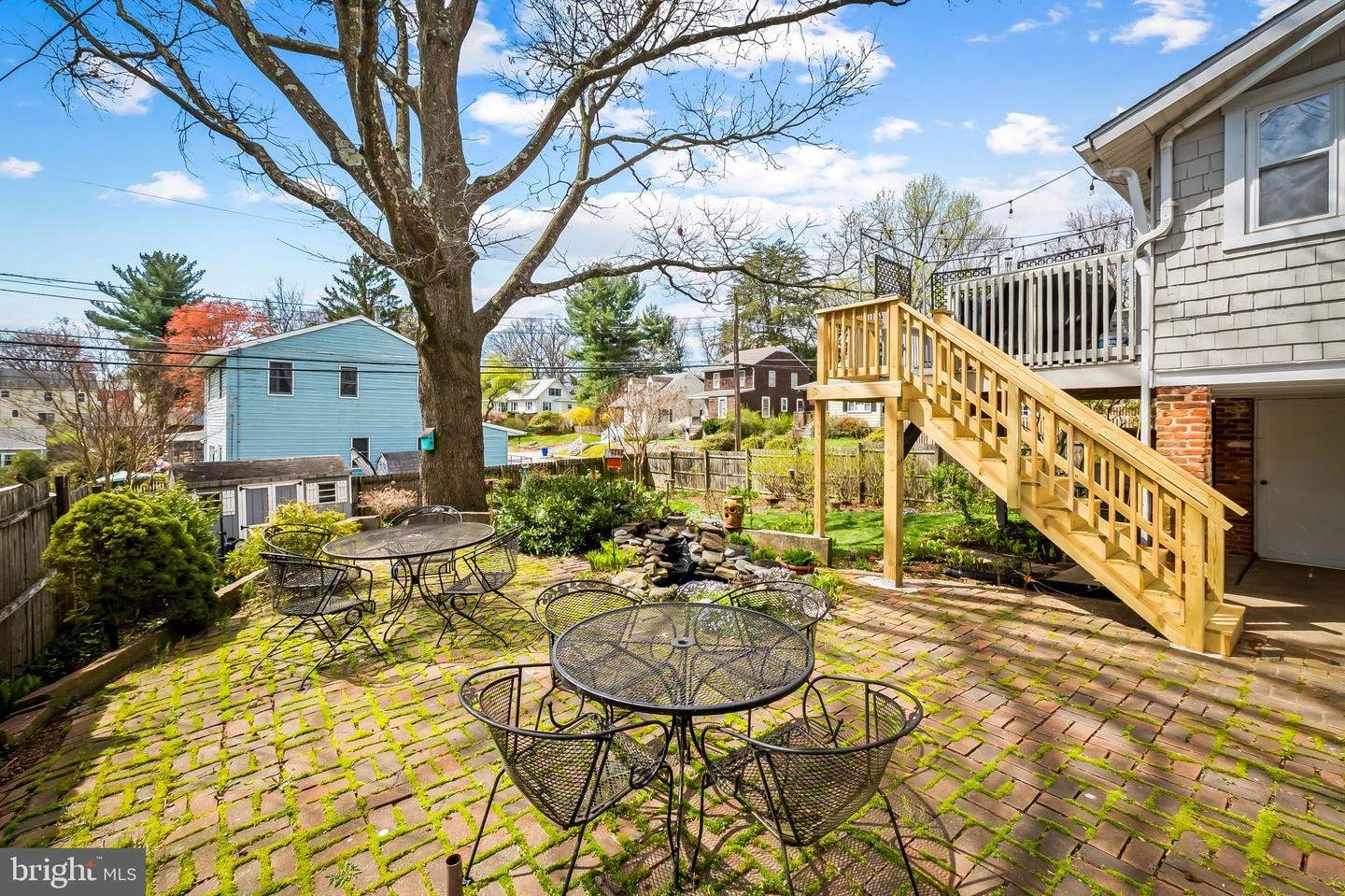 Exterior - 1001 Overbrook Rd, Baltimore, MD 21239 photo 4 of 10