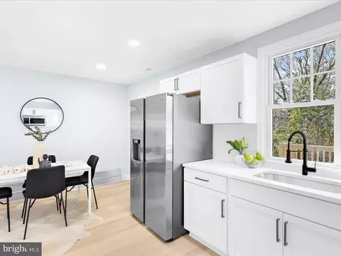 Kitchen - 5614 Whitby Rd, Baltimore, MD 21206 photo 5 of 5