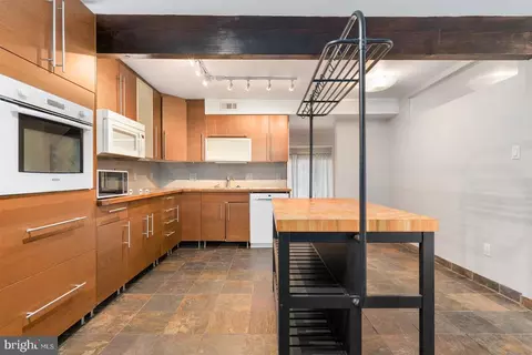 Kitchen - 106 Windblown Ct, Baltimore, MD 21209 photo 5 of 6
