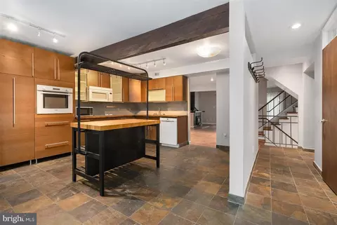 Kitchen - 106 Windblown Ct, Baltimore, MD 21209 photo 6 of 6