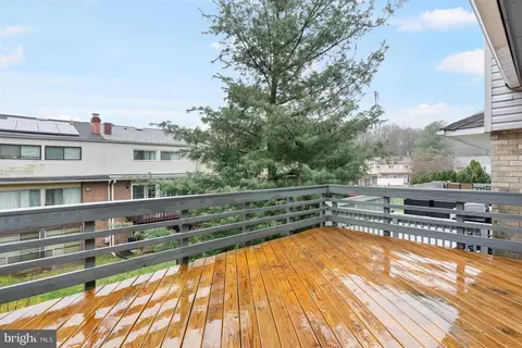 Exterior - 106 Windblown Ct, Baltimore, MD 21209 photo 4 of 7