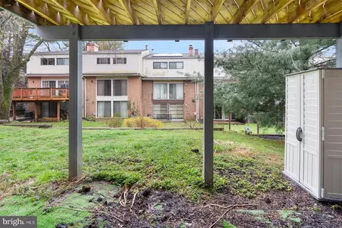 Exterior - 106 Windblown Ct, Baltimore, MD 21209 photo 5 of 7