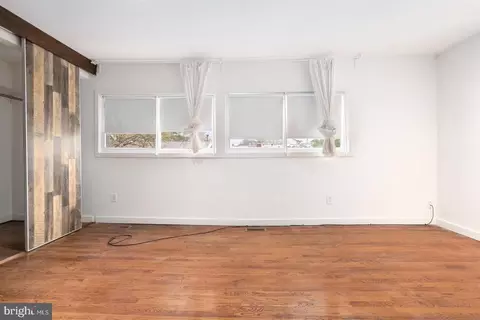 Dining - 106 Windblown Ct, Baltimore, MD 21209 photo 1 of 1